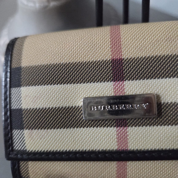 Burberry Checkered Snap Card Case - Picture 3 of 7